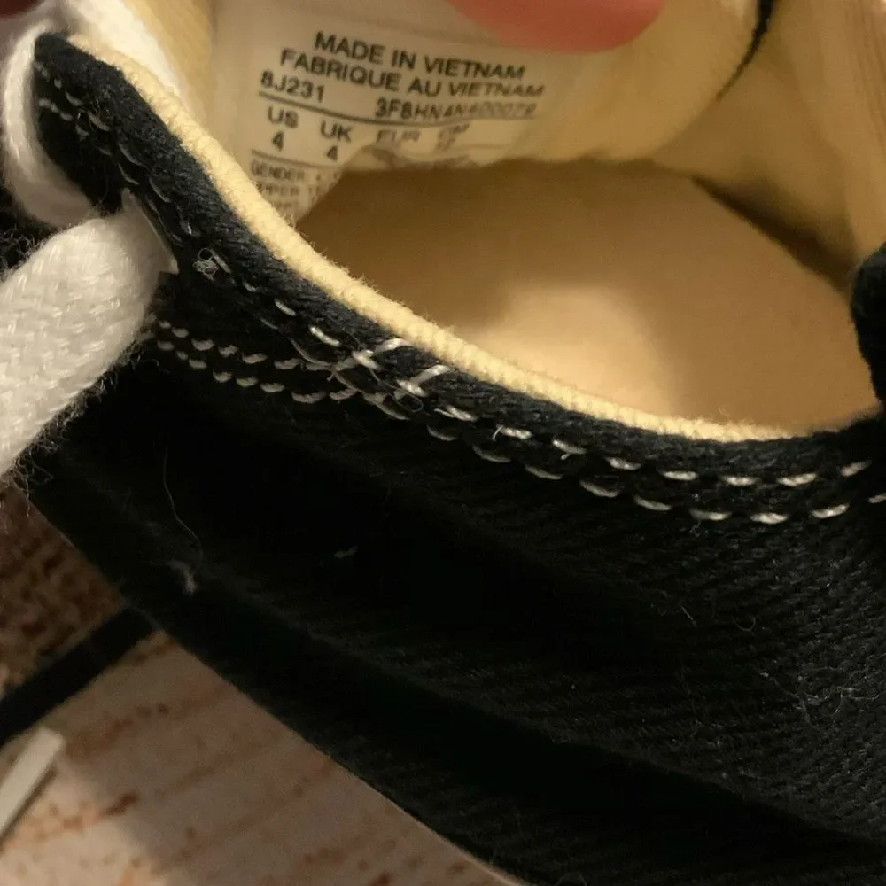 Converse Chuck Taylor First Hi Top Shoe Size 4C